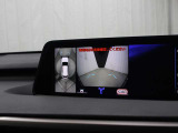 上から車両を見下ろしたような映像をナビゲーション画面に表示する「パノラミックビューモニター(左右確認サポート付)」も搭載しています。