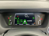 【メーターパネル】シンプルなデザインのメーターパネルは視認性が良く、必要な情報を運転手に分かりやすく伝えてくれます♪