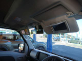 運転席/助手席サンバイザーにはバニティーミラーが付いてます☆
