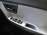 当社には、電動四輪スクーターも取扱いをしてます。歩くのが大変な方、運転免許証の更新をあきらめた方、ぜひ乗ってみて下さい。あなたの足になります。簡単運転、免許不要です。お問合せ番号は 0778-52-1246まで!