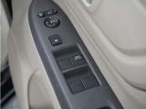 ◆パワーウィンドウスイッチ◆運転席から全席の窓の開閉操作を行うことが出来いつでも換気ができます!