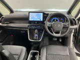 弊社の商品車両は横浜本牧にあります本部で隅々までチェックを行い、トヨタの厳しい商品基準をクリアした厳選した車両を展示しています。