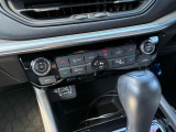 最新鋭の自社整備工場にて、車検・点検は勿論の事、あらゆるご要望にお応えすべく輸入車ディーラーならではの最新のコンピューターシステムとベテランの整備士がバックUP!
