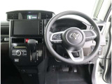 ハンドル周りです。運転している間、長く触れているものだから手に馴染むハンドルがいいですよね♪握ると欲しくなっちゃいますよ。