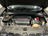2.4L直4エンジンです。エンジンルーム内もとても綺麗です。