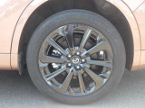 純正のアルミホイール!足元までカッコよく決まってます!!
