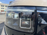 【ライトランプ】暗い夜道やトンネル内など明るい光で照らして運転をサポート。危険な暗所もこれで安心!