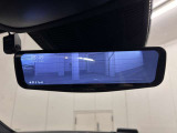 リバース連動型のバックカメラは、精度が良く、バックや縦列駐車もストレスなく止められます。カメラの性能も日々進化しており画質には私たちも驚かされます。ぜひ実車でのご確認をお願い致します!
