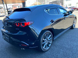 さまざまな路面で、思いのまま楽しい走りを。 i-ACTIV AWD