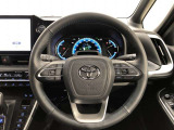 ハンドルは車を運転する上で、ずっと握っている重要なパーツです。手にフィットする物がいいですよね♪