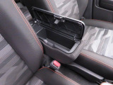 清潔で広々した座席です!是非、現車を見て体感してみてください。