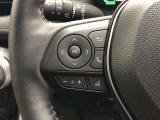 【ステアリングスイッチ】左です。ハンドルから手を離さず、運転に集中したまま手元でオーディオ操作等ができます。