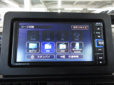 フルセグテレビ搭載。DVD・CD再生にも対応しています。