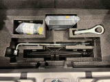 ラゲージの下にはジャッキや応急パンク修理セットが備わっています