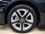 215/45R17タイヤ&純正アルミホイール付です。