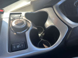 運転席 ドリンクホルダー