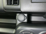 シガーソケット用の充電器が使用可能です!