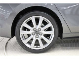 タイヤサイズ(215/45R18)です。