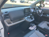 自社でのチェックだけでなく、第三者機関の専門鑑定士による厳しい車両検査を実施しています。車の状態が客観的に開示されているため、状態を正確に把握した上で納得して購入いただけます!
