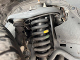 お車を安心してお乗りいただく為には、足回りの定期点検が欠かせません。サービスサポート(有償保証)では無料点検もご提供しており、安心のカーライフをお過ごしいただけるサポート体制が整っています。
