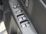 ◆パワーウィンドウスイッチ◆運転席から全席の窓の開閉操作を行うことが出来いつでも換気ができます!