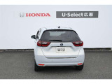 F  I  T  真ん中に アイ がある車です