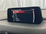 ブルートゥースに接続することにより、スマホに入ったお気に入りの音楽を車内で楽しむことができます♪あると本当に便利な機能になっています!