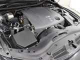4GR-FSE型 2.5L V6 DOHCエンジン搭載、FR駆動です。