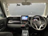 見晴らしが良く開放的な車内。視界も良好でストレス無く快適なドライブをご提供できます♪