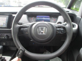 握りやすい大きなハンドルで運転しやすいです♪