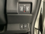 簡単操作で開け閉めラクラクの両側パワースライドドアです。