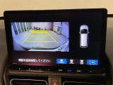リヤカメラ表示時では視点を変更することもできます。