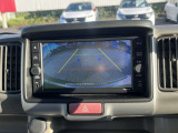 バックモニター付きで楽々駐車