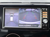アラウンドビュー☆空から見下ろすような視点で、スムーズな駐車と安全確認をサポート!運転の心強い味方になってくれます♪