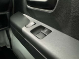 運転席から操作可能なパワーウィンドウ!