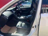 ご納車前にスタッフが入念に清掃し気持ちよく乗り出せるように致します。