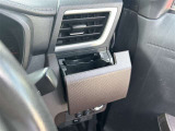 運転席側 ドリンクホルダー
