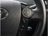 ハンドルから手を放さずに操作出来ますので、安全運転にもつながりますね
