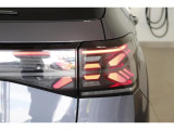 LEDテールランプの為、後続車からの視認性を高めています。