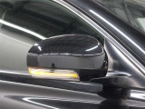 サイドターンランプ付きドアミラー。車両のドレスアップと右左折時の被視認性を兼ね備えたお洒落なミラーです。