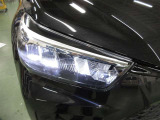 ハロゲンランプより2倍以上明るくロングライフのLEDランプ装備で、ナイトドライブも安心です。