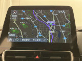いまや必須装備「ナビゲーション」搭載!知らない場所に、スイスイッとドライブ。なんて便利な機能でしょうか?もう、これなしではハンドルを握れませんね!でも、運転中の操作は危険ですのでご注意ですね♪