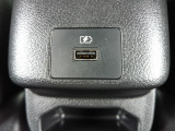充電用のUSBジャックも付いています。
