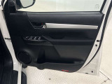 運転席ドア内側!
