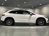 メルセデスの認定中古車には、最大100項目にも及ぶ点検・整備項目が設定されています。
