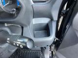運転席側ドリンクホルダー
