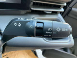 オートライト機能が付いているので、スモールライトや、ヘッドライトの点灯・消灯が自動で便利です。更にフォグランプが付いて安全・快適!!