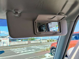 ミラー付きサンバイザー