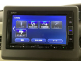 ドライブの必需品。見やすい・使いやすいメモリーナビを搭載。