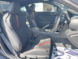ドライバーによって運転しやすいポジションは異なり、あの車はどうなのか不安なこともありますよね。気になるお車は店頭で乗り込んでご確認いただけます♪